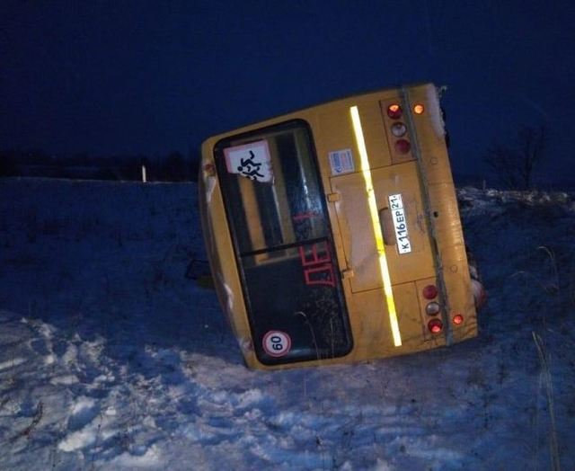 Автобус Таутовской средней образовательной школы. Фото МВД по Чувашии